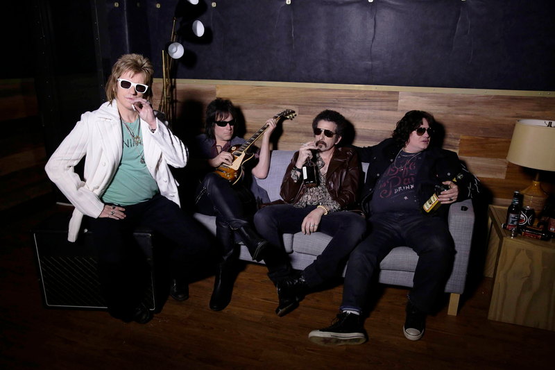 Illustration for article titled FX gives series order to photos of Denis Leary in a mullet wig